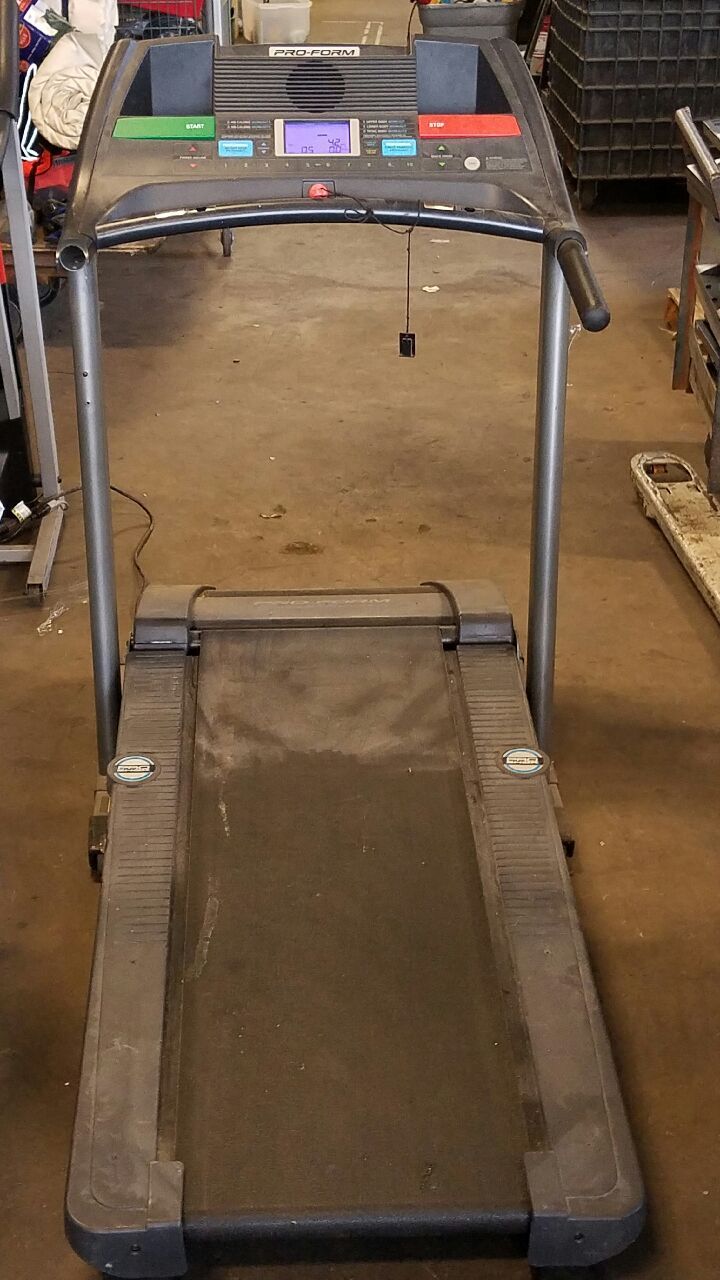 Pro Form 560 Cross Trainer Treadmill