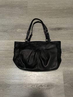 Vintage 2010 Coach Women’s Soho Black Pleated Leather Shoulder Tote Bag