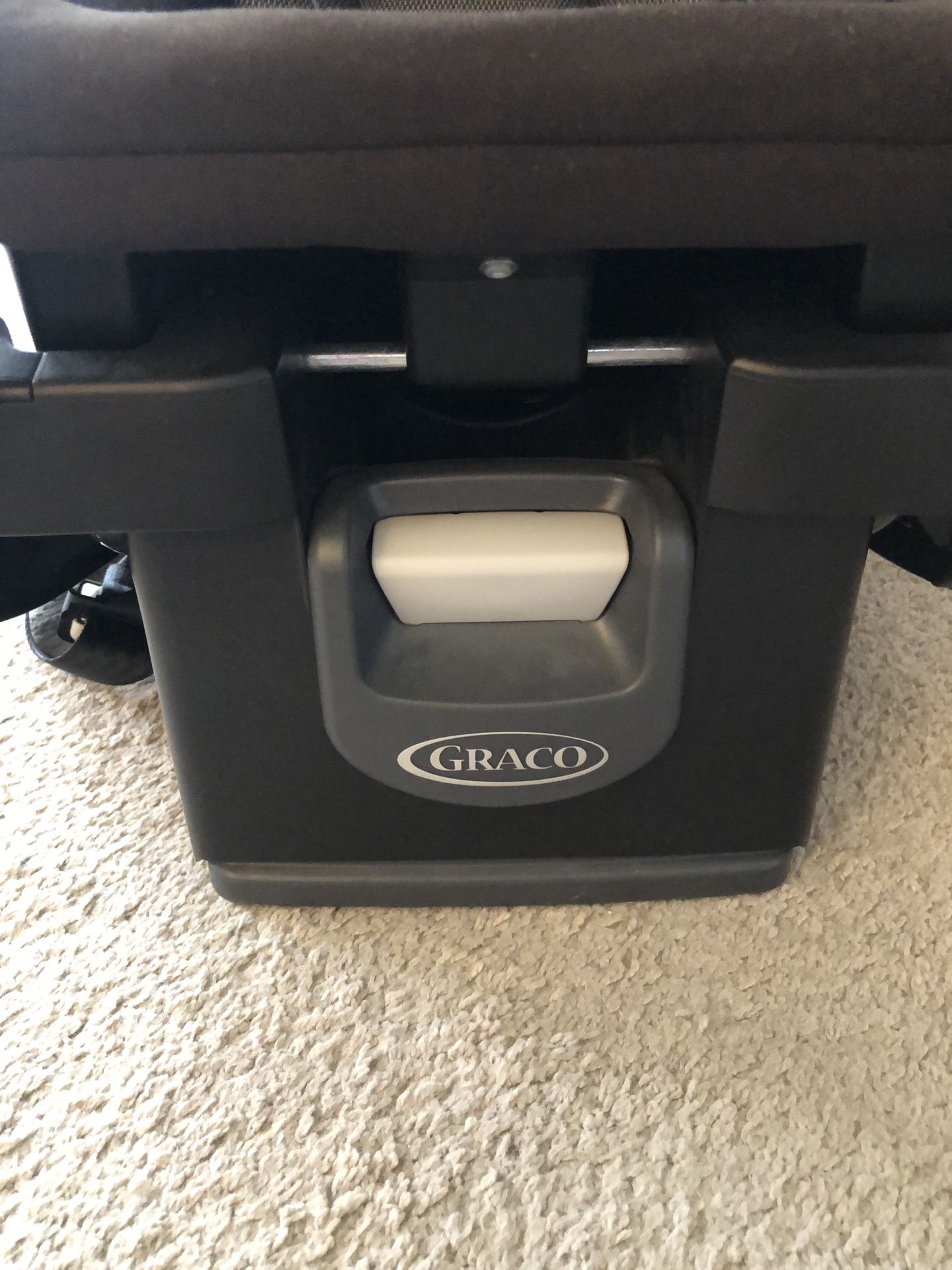 Graco Snug-fit 35 Infant Car Seat