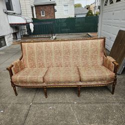 Beautiful Louis XV Style Sofa