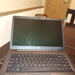 USED BLACK HP LAPTOP COMPUTER 