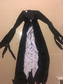 Dead bride girls Halloween costume $10