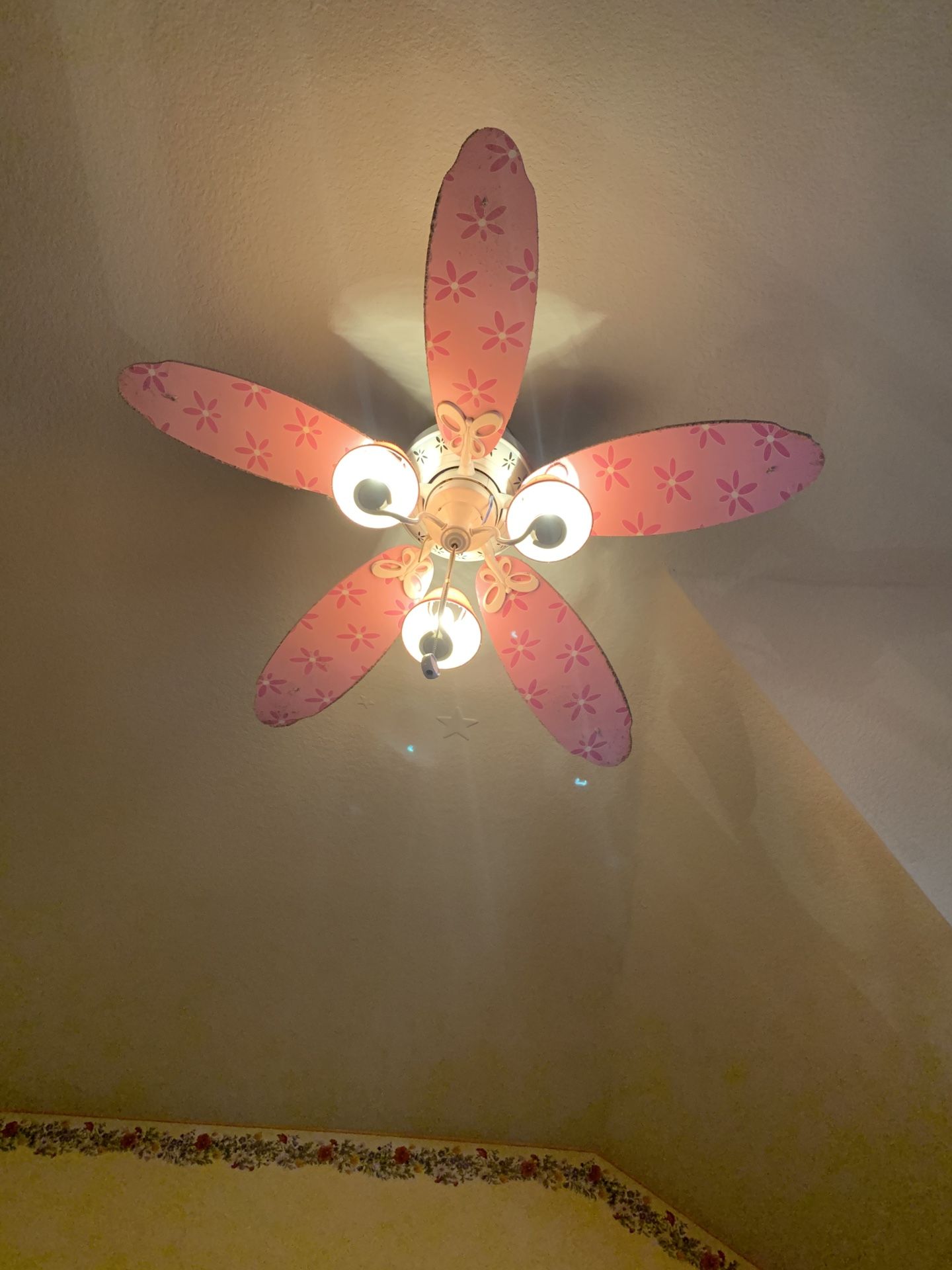 3 Light Pink Chandelier Ceiling Fan