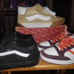 Vans Tennis Shoes