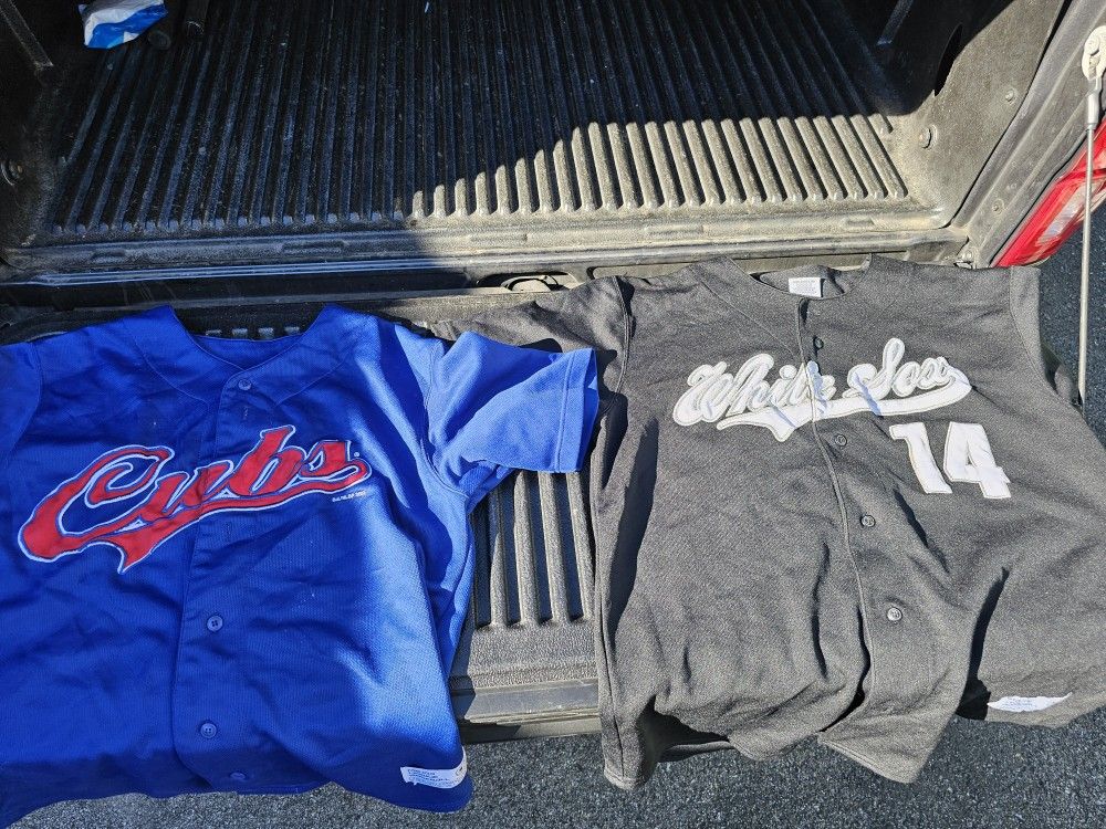 White Sox And Cubs Shirt/jerseys