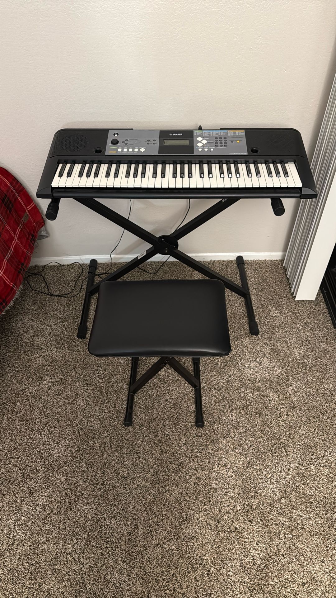 Yamaha PSR-E233