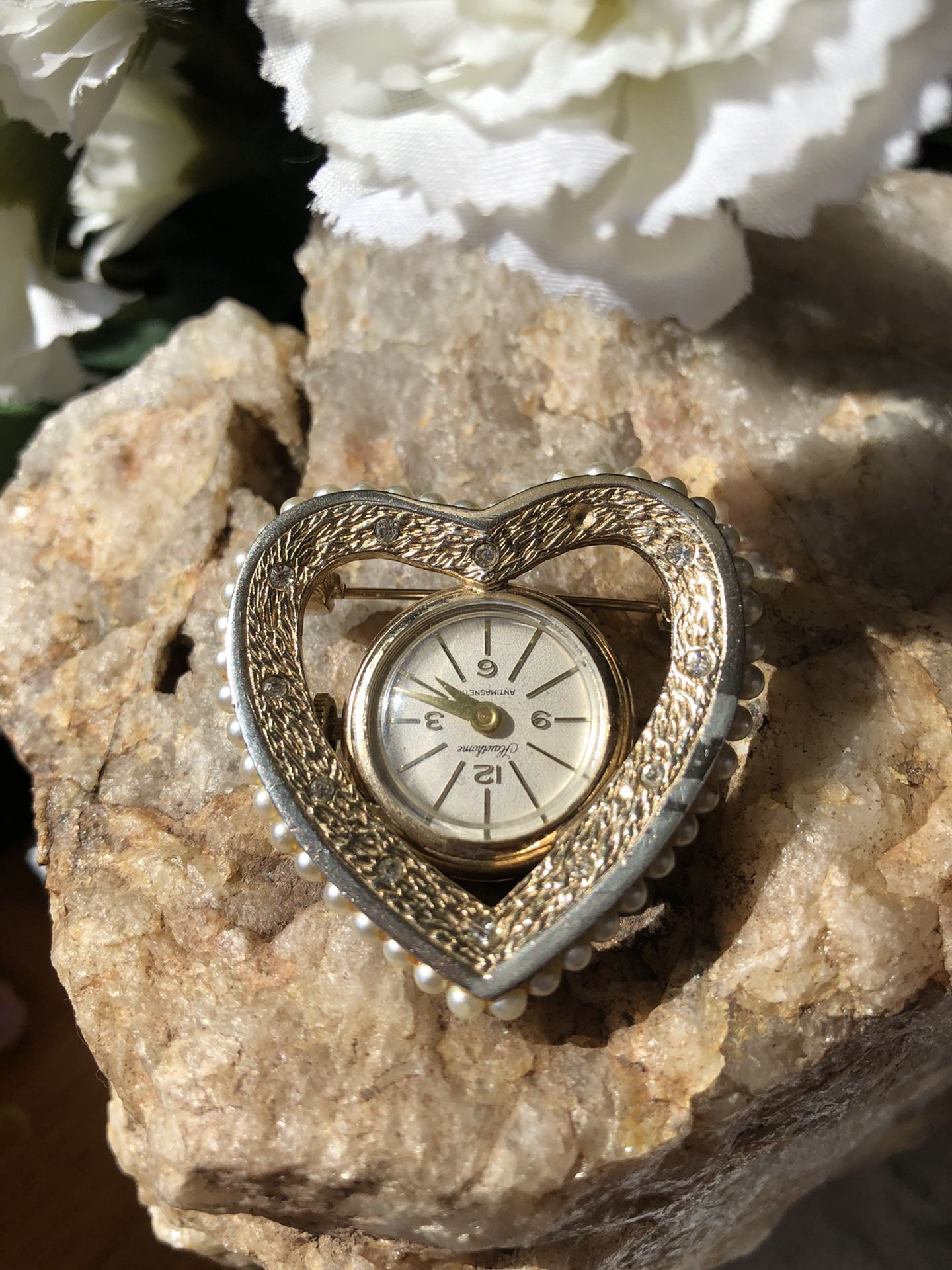 HAWTHORNE WATCH HEART BROOCH AUTHENTIC