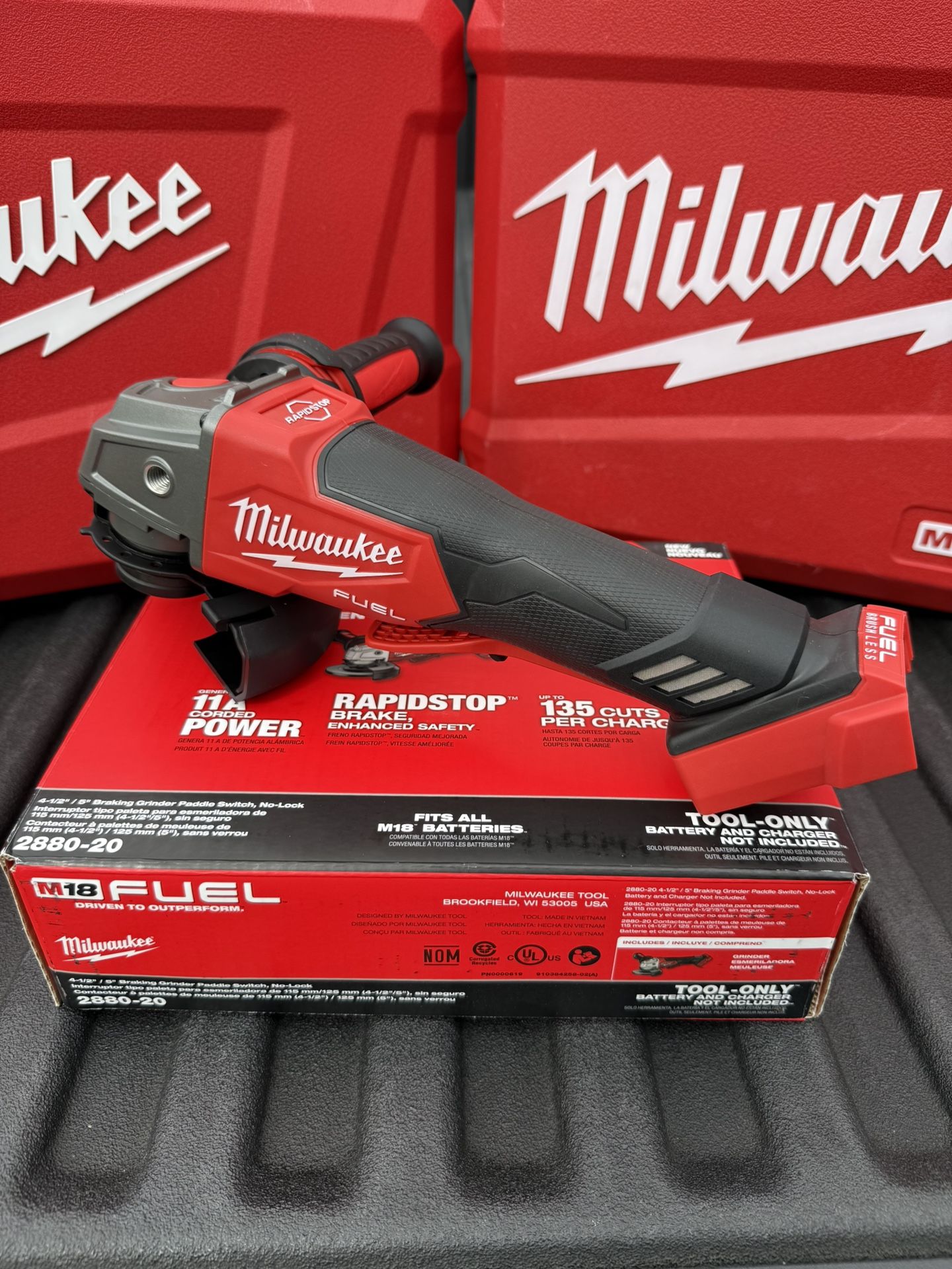 Milwaukee M18 FUEL 4-1/2” / 5” Paddle Switch Grinder – Only Tool