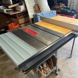 Delta 10” Contractor Saw