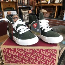 Brand New Vans 2.5 Grape Leaf