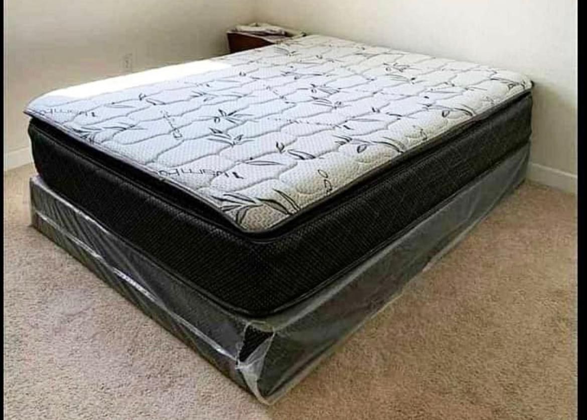 King size Firm Orthopedic + box spring Gift , Totally New for Sale in