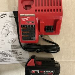 Milwaukee. M18 Lithium Ion XC 3.0Ah Starter Kit.