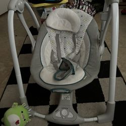 Portable Baby swing/bouncer 