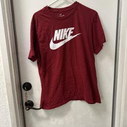 T- Shirt Size L