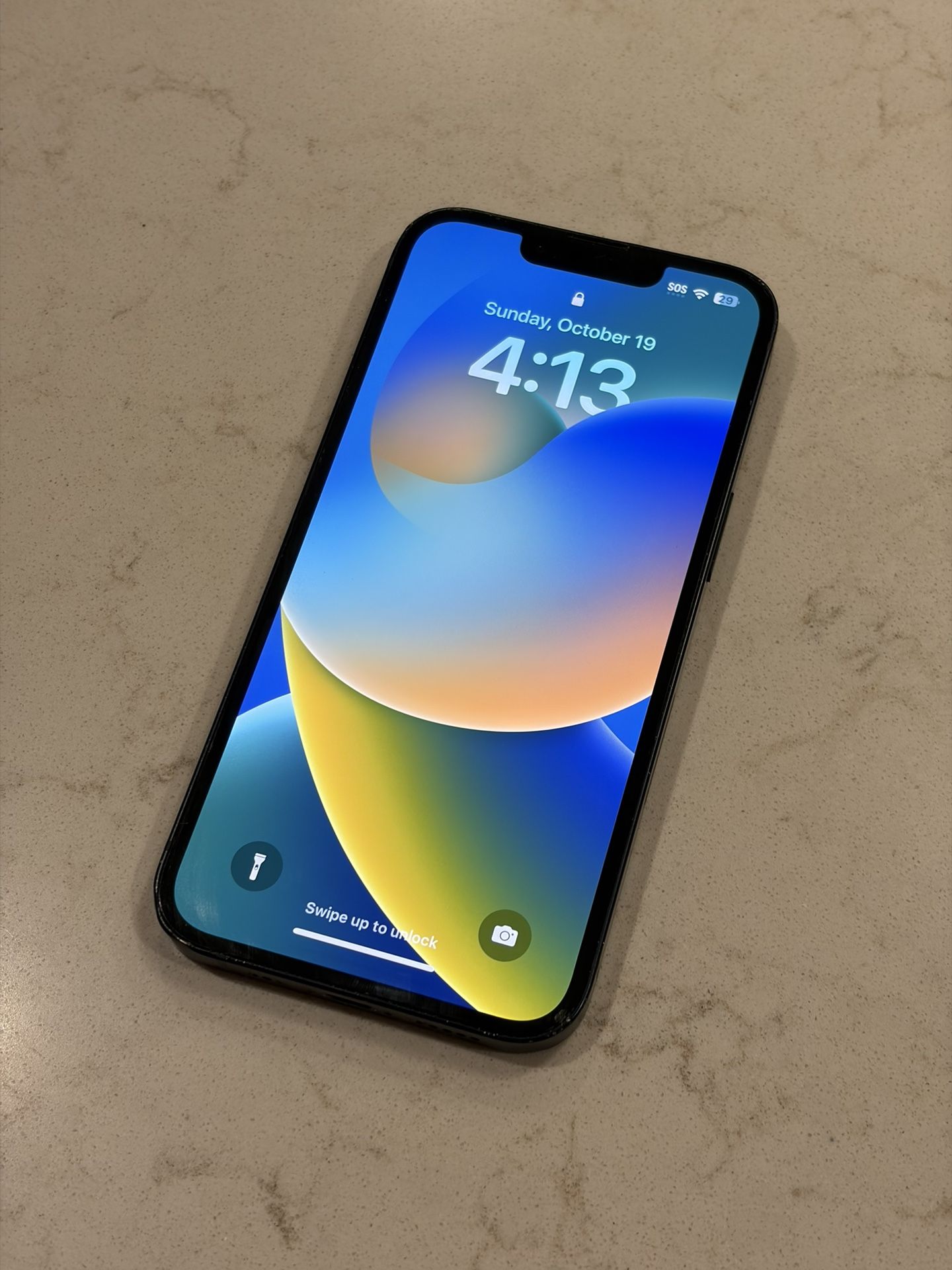 iPhone 13 Unlocked 256 GB - Good Condition