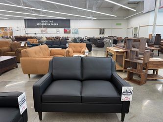 Lazio Black Loveseat Leather