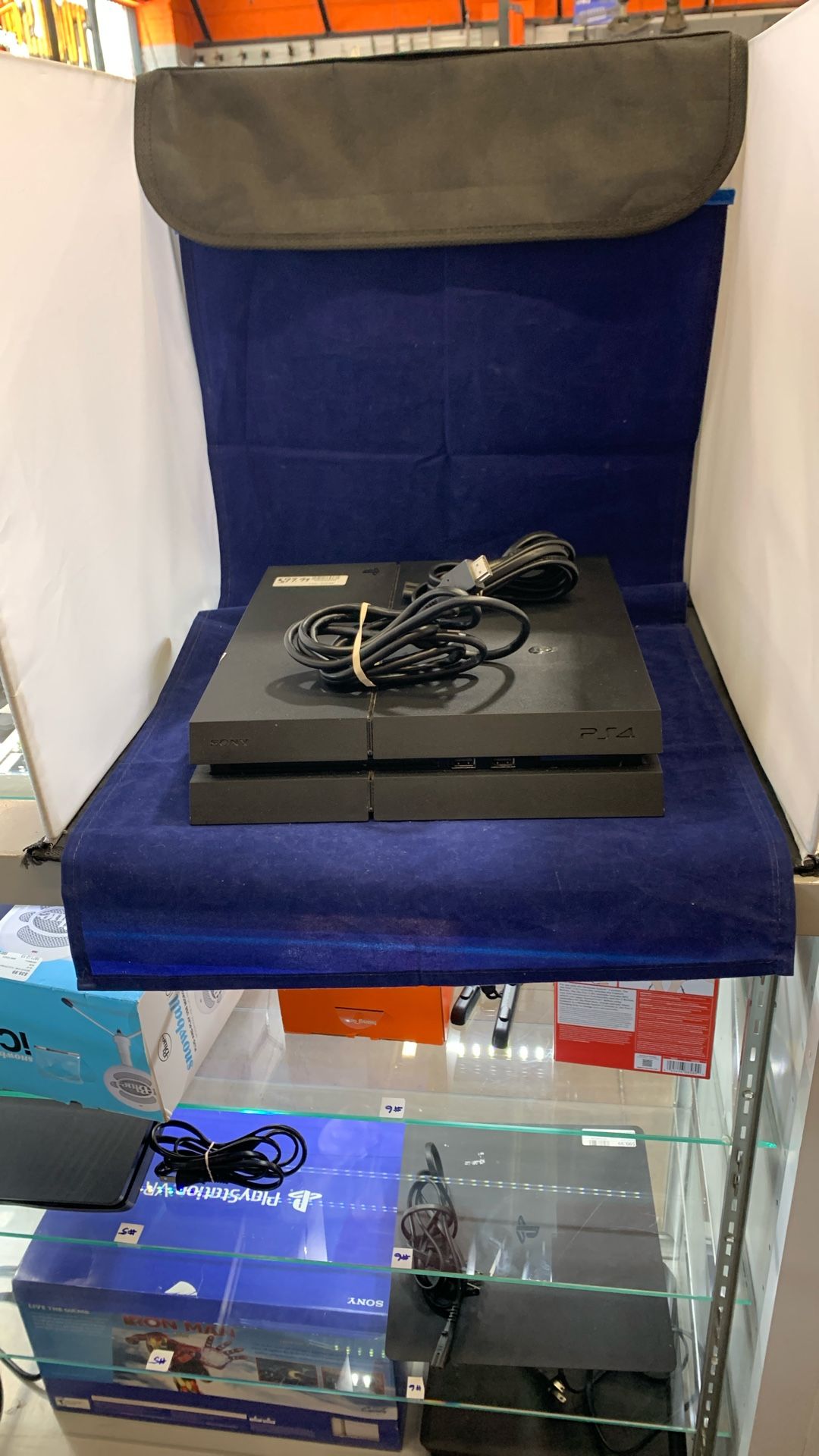 Play Station 4
