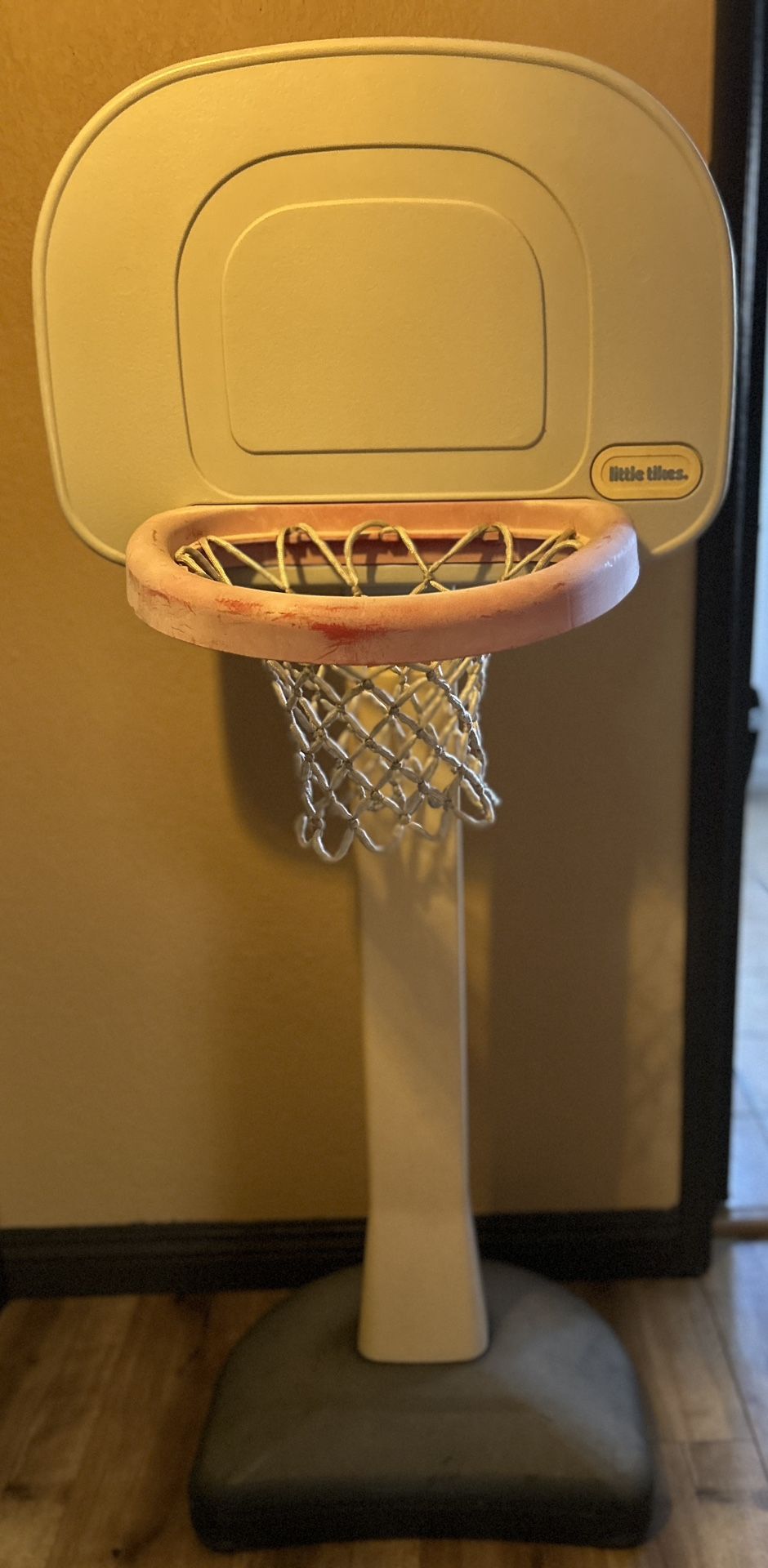 little tikes Basketball ๐ Hoop