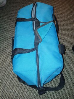 Huge bag insulation with straps and zippers