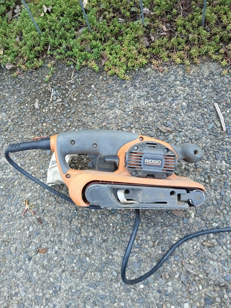 Rigid Corded Belt Sander 3 X 18