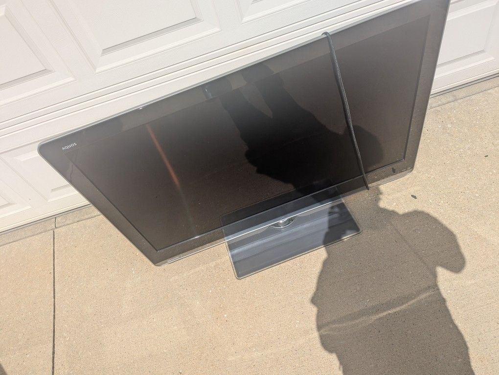 46 Sony Tv Non Smart Works Great Cheap