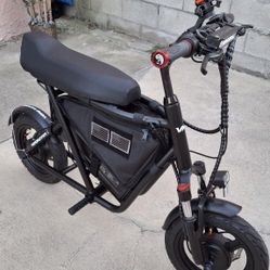 Emove Roadrunner V2 Voro Motors - LIKE NEW!