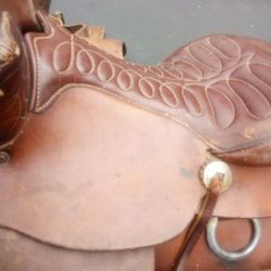 Western Heritage Saddle Good Condition 