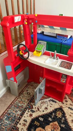 Food Truck Playhouse