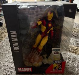 Iron Man with comic new