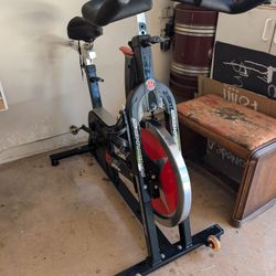 Schwinn Ic Elite Stationary Spinning Exercise Bike