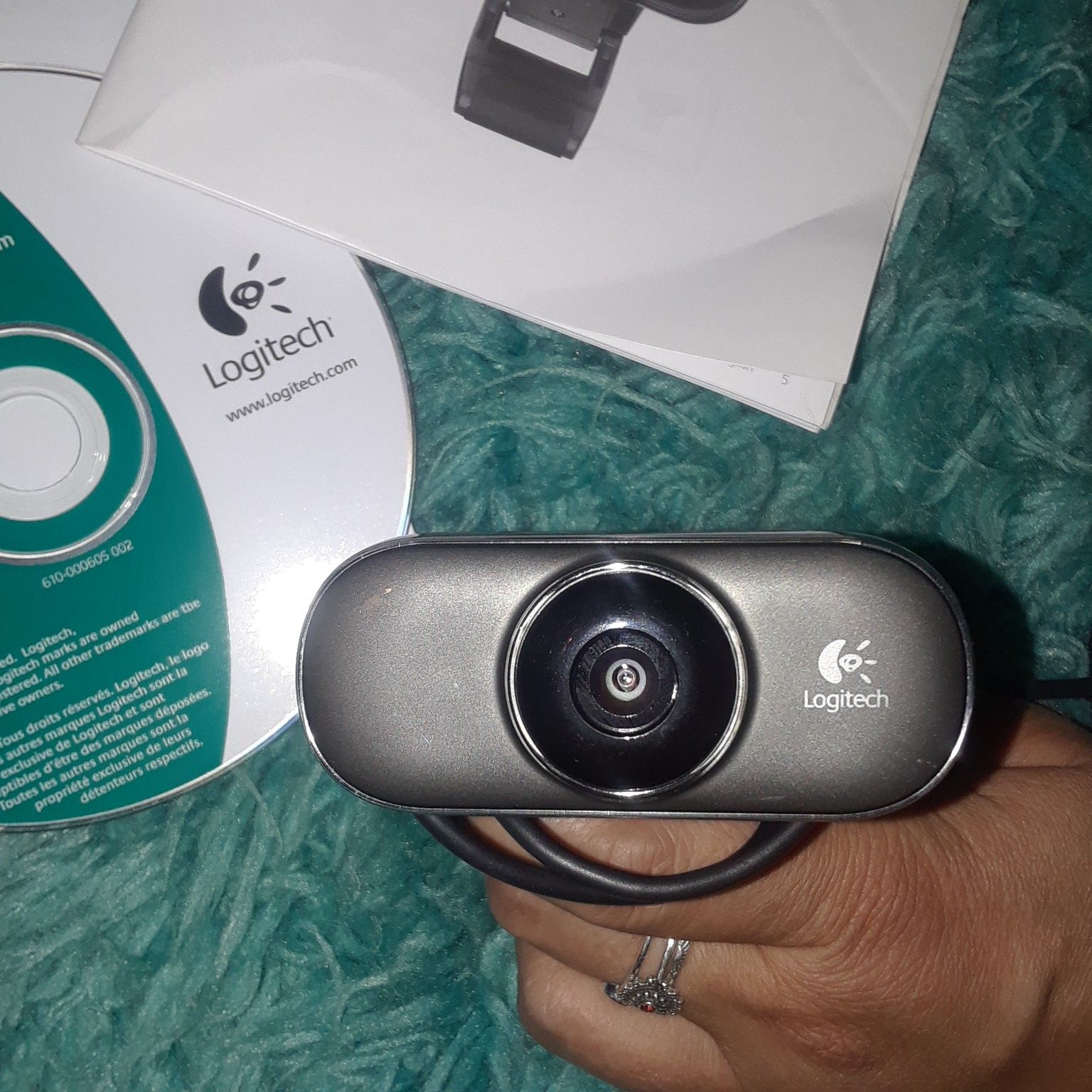 Logitech c210 webcam mint never used all parts are here