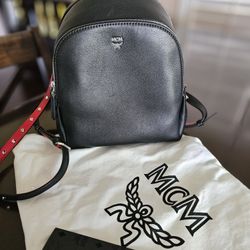 **BEAUTIFUL Backpack**