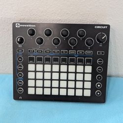 Novation Circuit Groove Box Sequencer Synthesizer Drum Machine