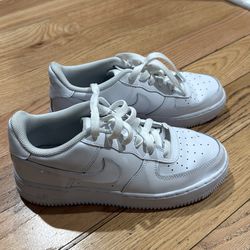 Nike Air -Boys 6.5