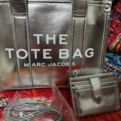 Marc Jacobs Tote/wallet 