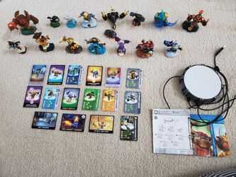 Skylanders Portal, 15 Characters, 16 Cards, and Instructions