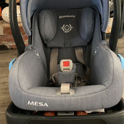 Uppa Baby Mesa 