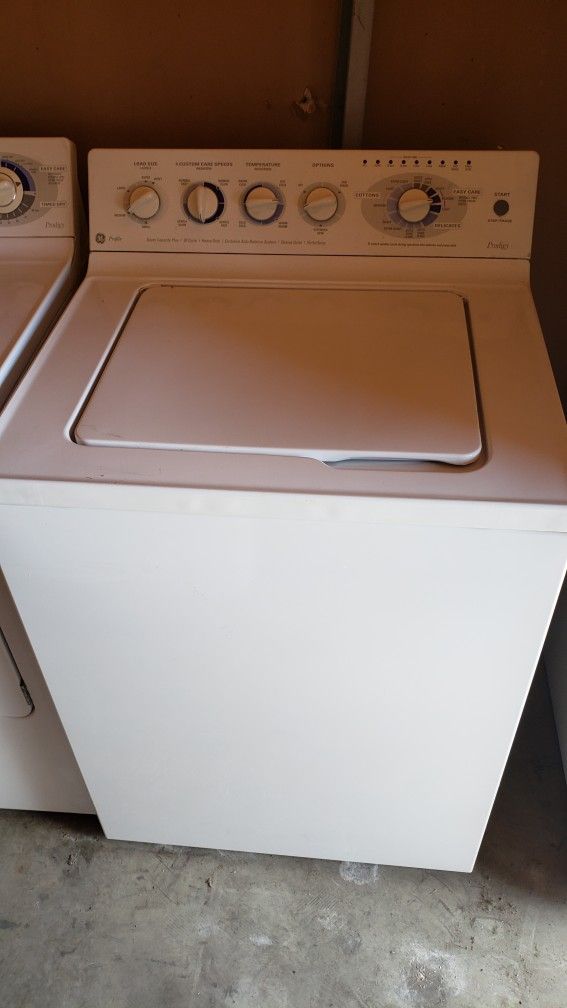 GE Profile Prodigy™ 3.2 Cu. Ft. Super Capacity Plus Washer
WPSE4200A0WW