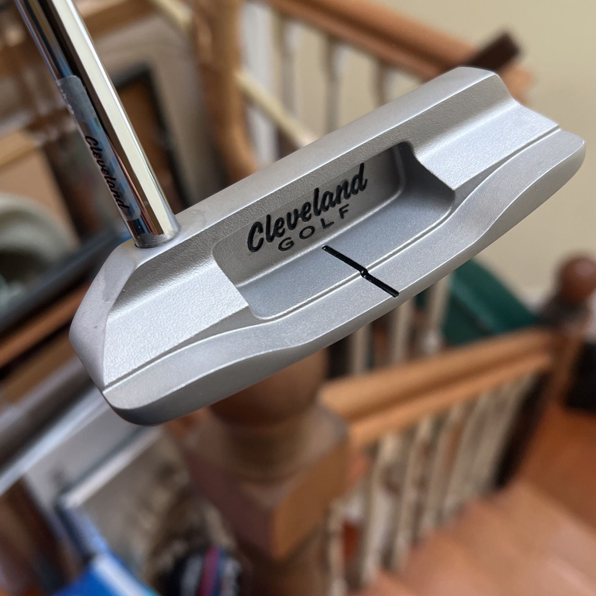 Brand New Cleveland Huntington Beach 8 Putter Golf Clubs 