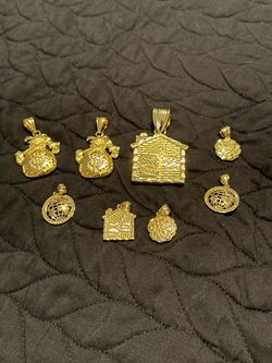 Gold-Tone Charm Pendants Lot of 8