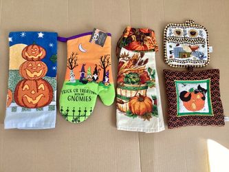 5 NEW Halloween + Thanksgiving Pot Holders, Dish Towels, Oven Mitt Fall Season Kitchen Items