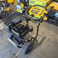 Dewalt 4400 PSI 4.0 GPM 420cc CRX420 Engine Gas Pressure Washer