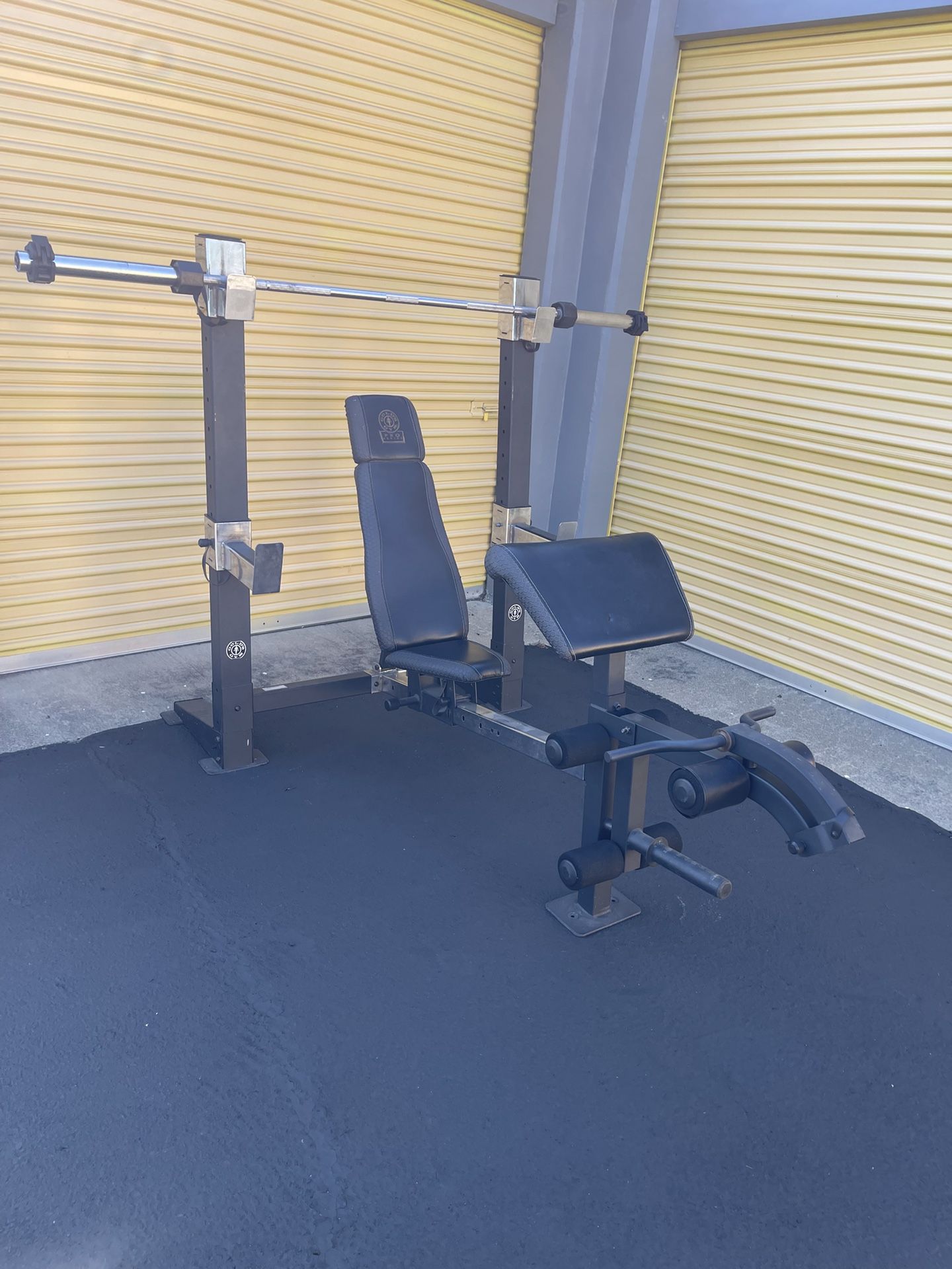 Golds Gym Rack/bench