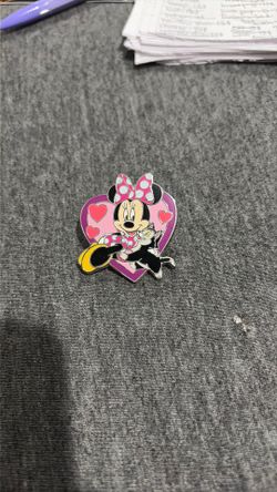 Minnie Mouse Disney pin