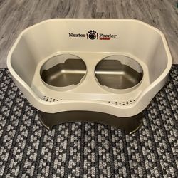 Neater Feeder Deluxe Cappucino Large Designed for Dogs Over 40 Pounds