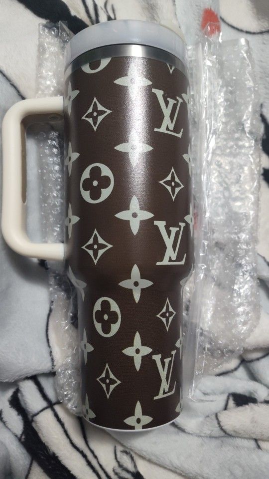 Big Tumbler With Straw