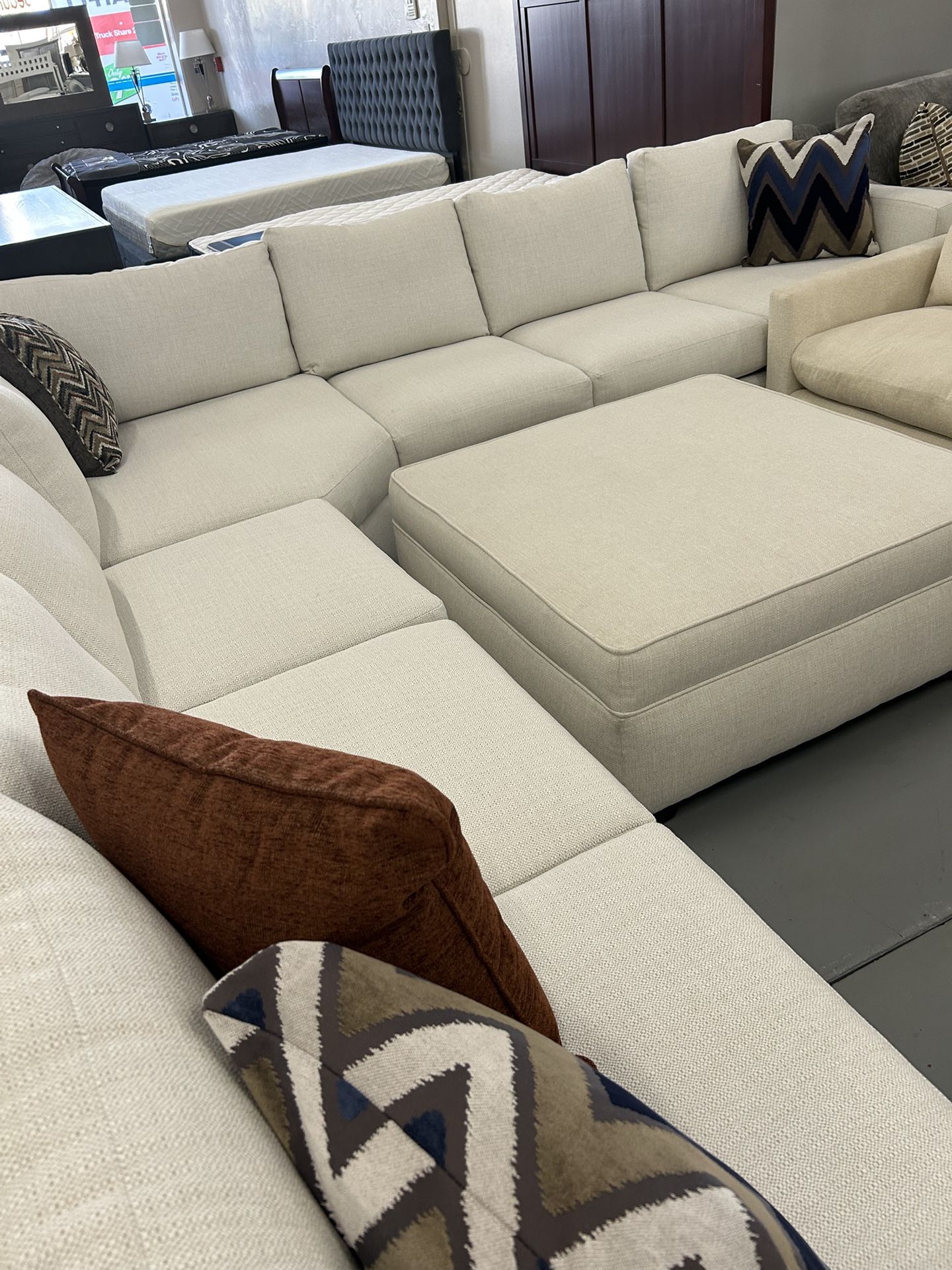 Modern Design Sectionals Available, No Credit Required