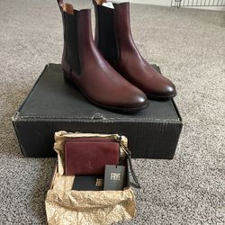 Brand new FRYE Boots & Matching  Wallet