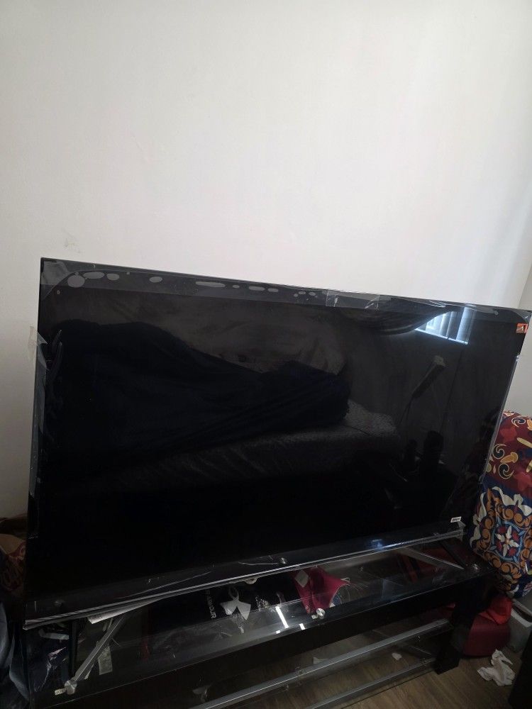 TCL TV 65 Inches.