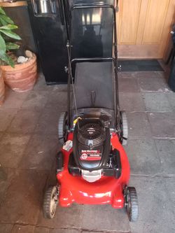 Yard Machine lawn mower honda engen GCV 160